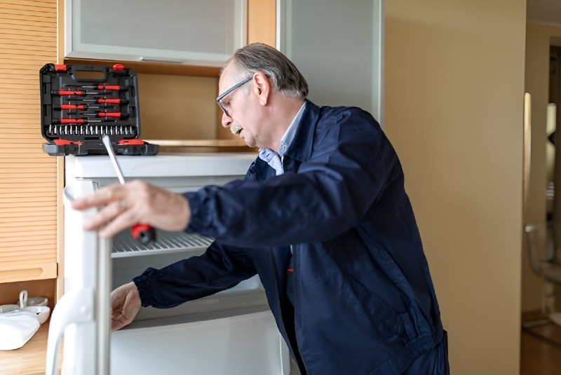 Refrigerator repair in Houston